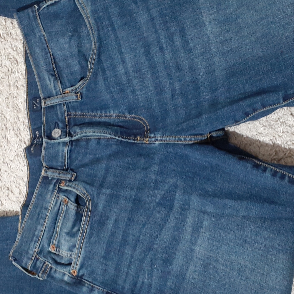 Lucky Brand 410 Athletic Straight Jeans - 36x32 - Blue Preowned - Picture 4 of 5